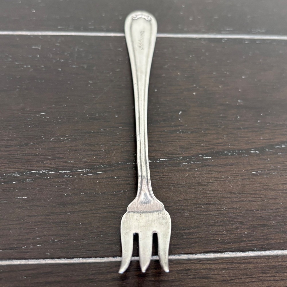 Vintage | Albert Pick & Co Silverplate | Lincoln 1919 | Cocktail‎ Fork | Addison